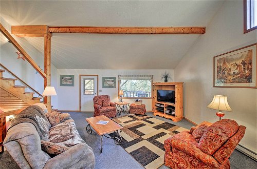 Foto 15 - Scenic Kootenai Forest Home w/ Outdoor Living Area