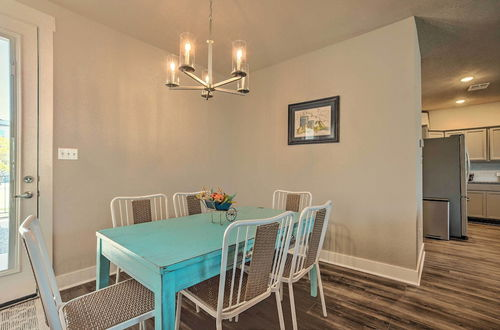 Photo 10 - College Station Townhome w/ Furnished Patio