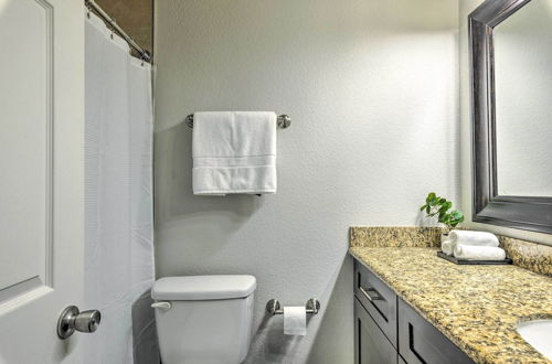 Photo 12 - Updated Scottsdale Condo < 3 Mi to Old Town