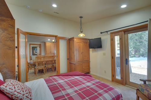 Photo 27 - Spacious Big Bear Cabin Rental - 1 Mi to Lake