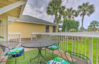 Photo 1 - Cozy Destin Condo w/ Amenities + Private Beach