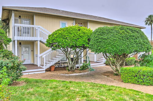 Photo 8 - Cozy Destin Condo w/ Amenities + Private Beach