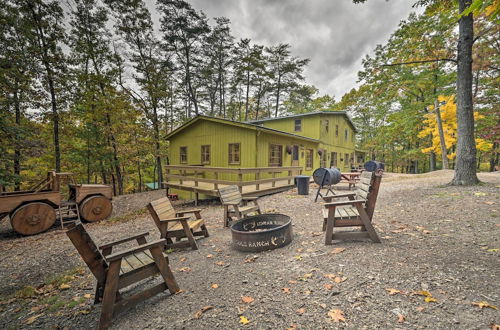 Photo 2 - Rustic 'clint Eastwood' Ranch Apt by Raystown Lake