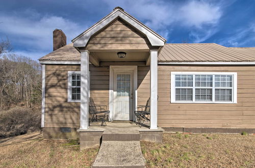 Photo 18 - Charming Oxford Home ~ 7 Mi to Ole Miss