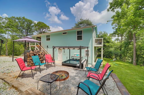 Photo 1 - Cozy Eucha Cottage At Grand Lake w/ Hot Tub