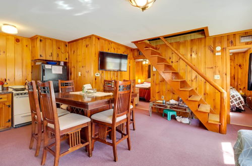 Photo 4 - Lake Wallenpaupack Cabin w/ Boat Trailer Parking