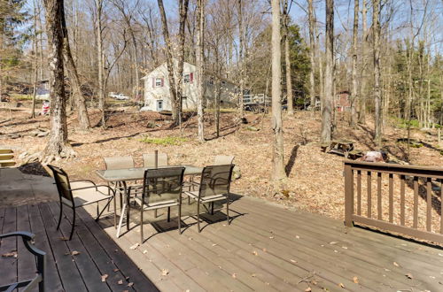 Photo 22 - Lake Wallenpaupack Cabin w/ Boat Trailer Parking