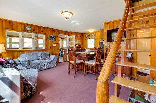 Photo 9 - Lake Wallenpaupack Cabin w/ Boat Trailer Parking