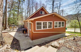 Photo 2 - Lake Wallenpaupack Cabin w/ Boat Trailer Parking