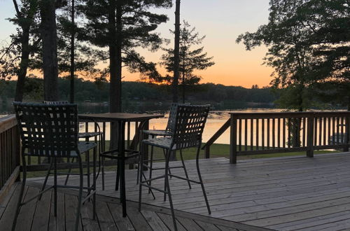 Foto 9 - Peaceful Long Lake Cottage w/ Deck, Dock & Kayaks