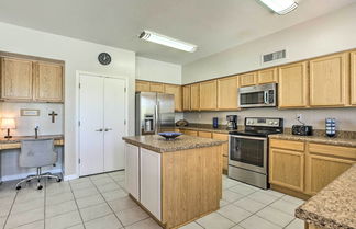 Foto 2 - Lovely Tucson Home w/ Pool & Mountain Views