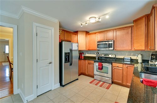 Foto 26 - Charming Fayetteville Townhome, 9 Mi to Downtown