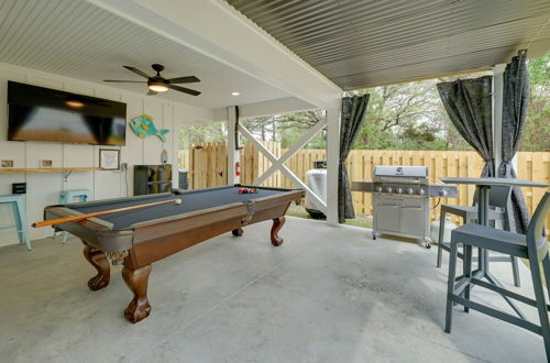 Photo 40 - Modern Home w/ Rooftop Deck, Walk to Beach