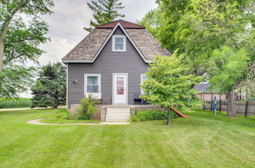 Photo 1 - Charming Eagle Grove Farmhouse w/ Patio