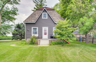 Photo 1 - Charming Eagle Grove Farmhouse w/ Patio