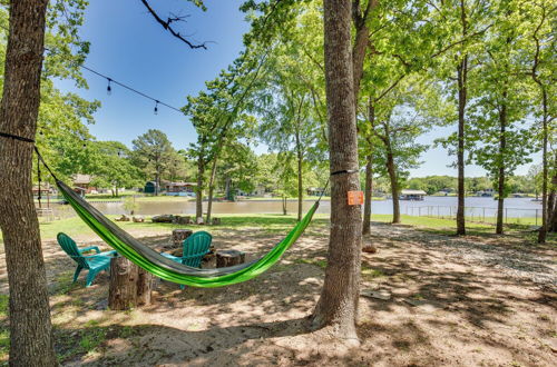 Photo 29 - Mabank House w/ Water View, Decks & Fire Pit