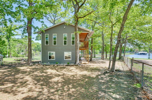 Foto 5 - Mabank House w/ Water View, Decks & Fire Pit