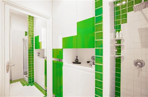 Photo 11 - Green Apartment in the Center by Wonderful Italy