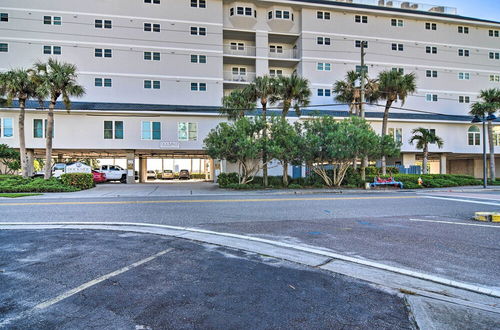 Foto 6 - Coastal Clearwater Condo: Half Mile to Beach