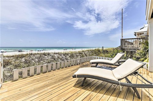 Foto 26 - Luxe, Beachfront PCB Home w/ Decks & Grill