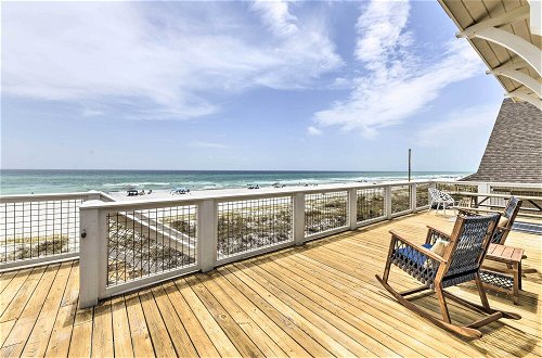 Foto 41 - Luxe, Beachfront PCB Home w/ Decks & Grill