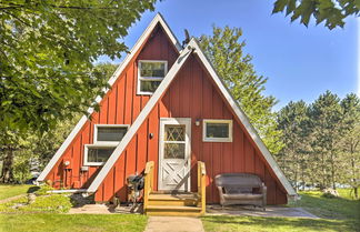 Foto 1 - A-frame Cabin w/ Private Boat Dock