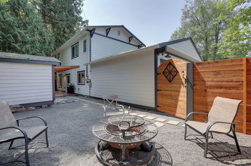 Photo 17 - Farmhouse w/ Private Hot Tub < 1 Mile to Birch Bay