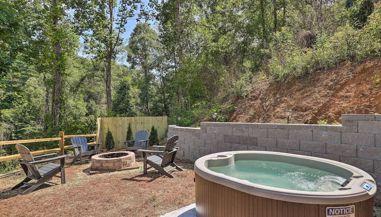 Photo 1 - Pet-friendly Asheville Retreat w/ Hot Tub