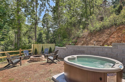 Photo 1 - Pet-friendly Asheville Retreat w/ Hot Tub