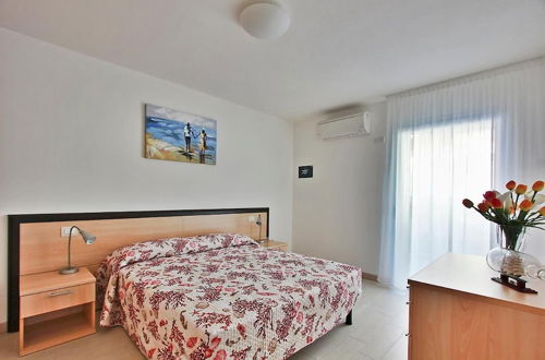 Foto 5 - Elegant Residenza Monica 2 Two Bedroom C6 Sleeps 6