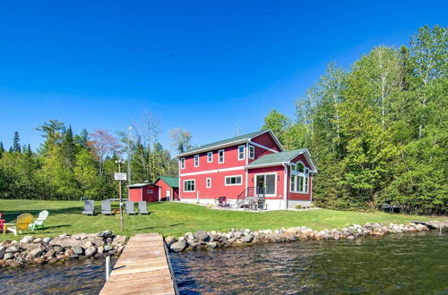 Foto 11 - Spacious Lakeside Family Home on Big Bearskin Lake