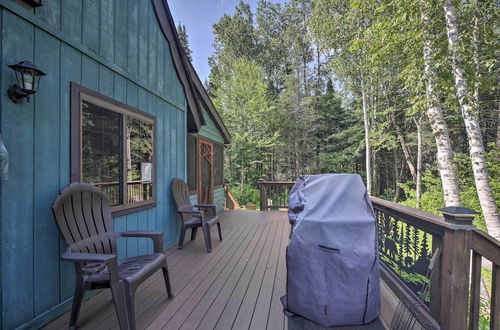 Foto 32 - Charming Lake Placid Chalet w/ Deck & Forest Views