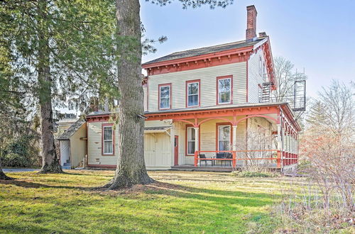 Photo 18 - Pet-friendly Apt in 1850's Victorian Mansion