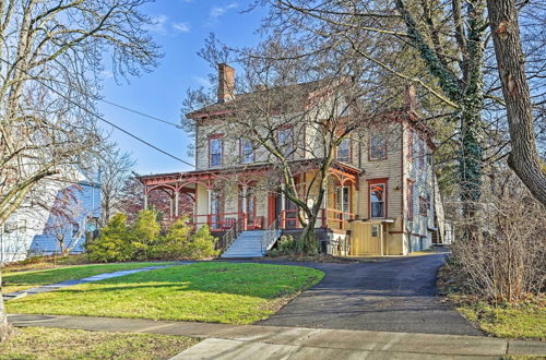 Photo 12 - Historic Poughkeepsie Apt - Walkable Location