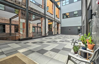 Foto 3 - Modern Downtown Birmingham Condo w/ Rooftop Access