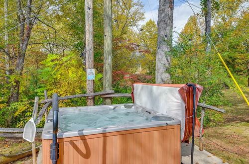 Photo 29 - Whittier Vacation Rental Cabin w/ Private Hot Tub