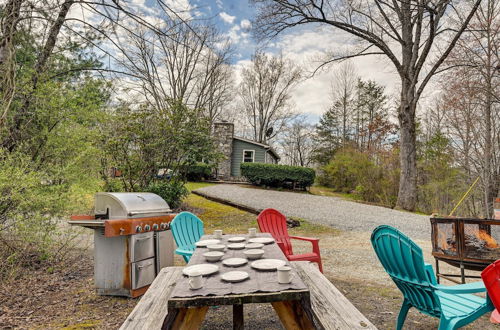 Photo 15 - Whittier Vacation Rental Cabin in Tranquil Setting