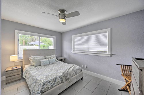 Photo 9 - Remodeled Naples Getaway ~ 1 Mi to Beach