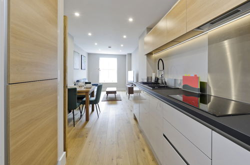 Photo 10 - Immaculate new Apartment in Chelsea by Underthedoormat