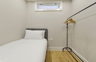 Photo 2 - Immaculate new Apartment in Chelsea by Underthedoormat