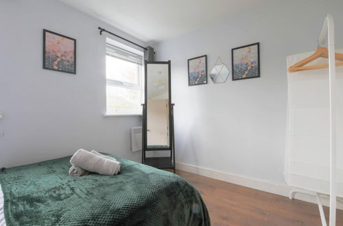 Foto 3 - 2-bed Apartment in Central Cardiff With Parking