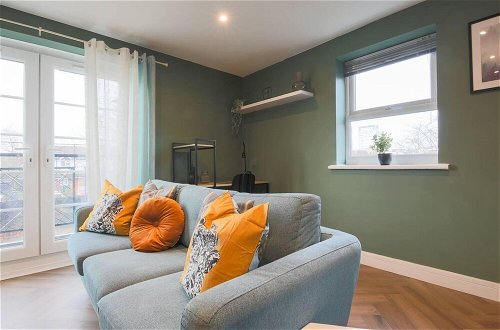 Photo 13 - 2-bed Apartment in Central Cardiff With Parking