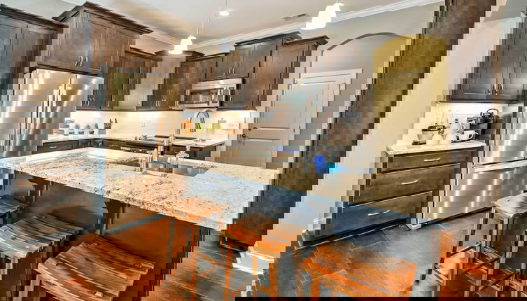 Foto 1 - Downtown Townhome; Walk to Dine & Shop on Broad St