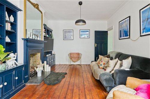 Foto 13 - Stunning one Bedroom Flat With Large Terrace in Chiswick by Underthedoormat