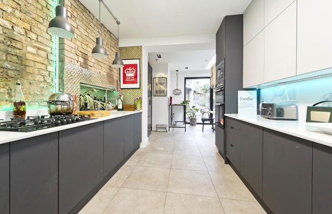 Stunning one Bedroom Flat With Large Terrace in Chiswick by Underthedoormat - Foto 8