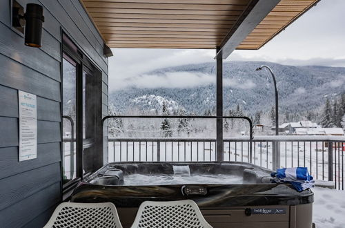 Photo 20 - Q’s Hideaway by Revelstoke Vacations