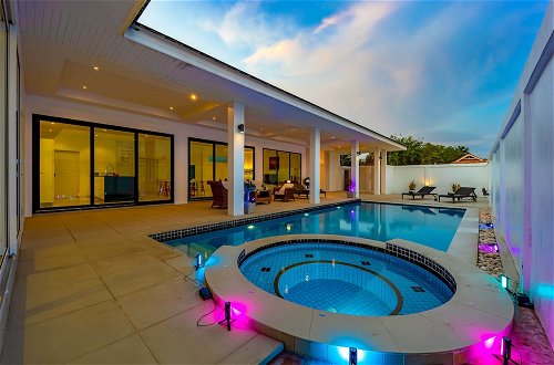 Photo 54 - Modern Large 2 Bedroom Pool Villa - PV2