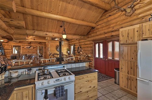 Photo 7 - Exquisite Log Home With Lander Valley Views