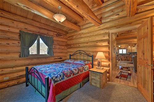 Photo 21 - Exquisite Log Home With Lander Valley Views
