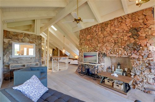 Foto 29 - Unique Sedona Home w/ Mountain Views & Guest House